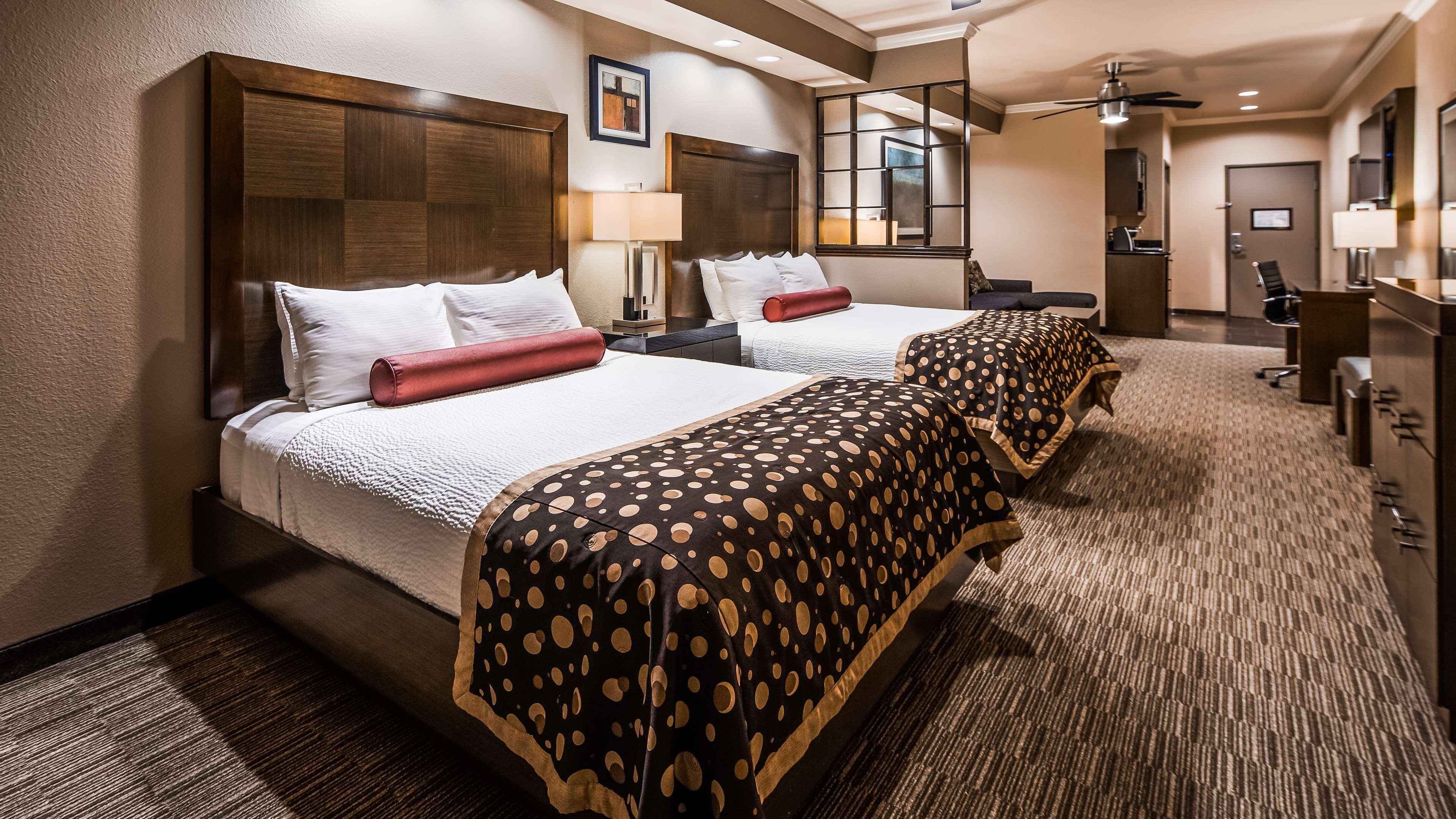 Best Western Premier Crown Chase Inn & Suites Denton Exteriér fotografie